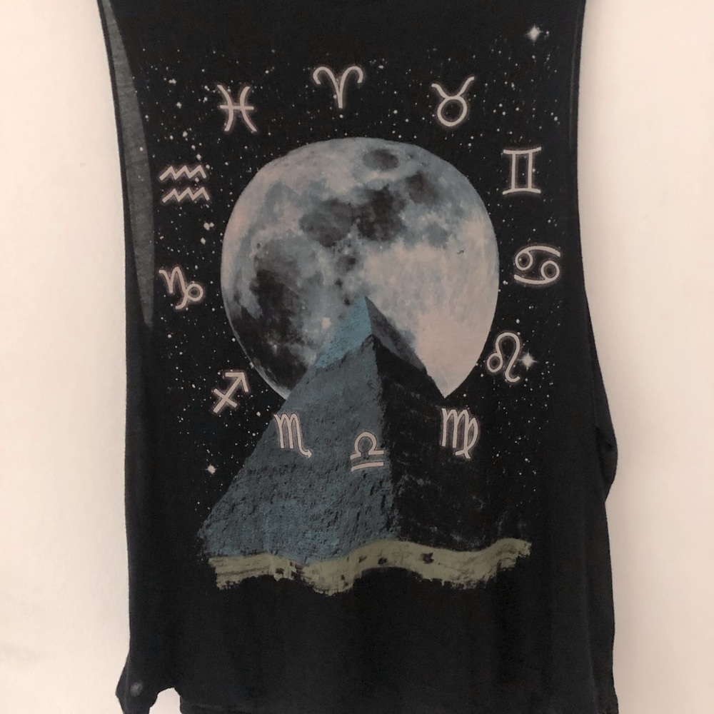 Rock Rosé Classic Zodiac Tee